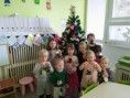 /album/15-12-2021-vianocny-stromcek-zdobenie/img-20211215-102346-jpg/